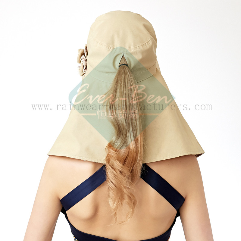 Ladies Fashion hat with neck protection3